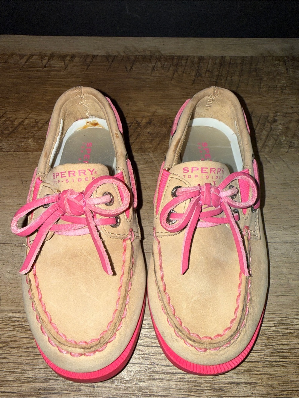 Size 9 Sperry Topsider Boat Shoes